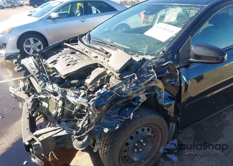 2018 Toyota Corolla Le из США, поврежденный, VIN 5YFBURHE7JP830404